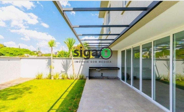 Casa com 4 Quartos à Venda ou Locação, 424 m² em Brooklin - São Paulo