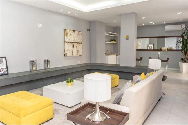 Imagem Apartamento com 2 Quartos à Venda, 82 m² em Passo Da Areia - Porto Alegre Imagem Apartamento com 2 Quartos à Venda, 82 m² em Passo Da Areia - Porto Alegre