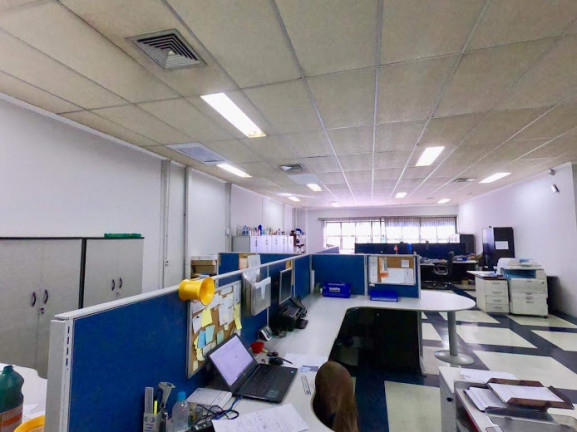 Imagem Galpão à Venda ou Locação, 681 m² em Jardim Belval - Barueri