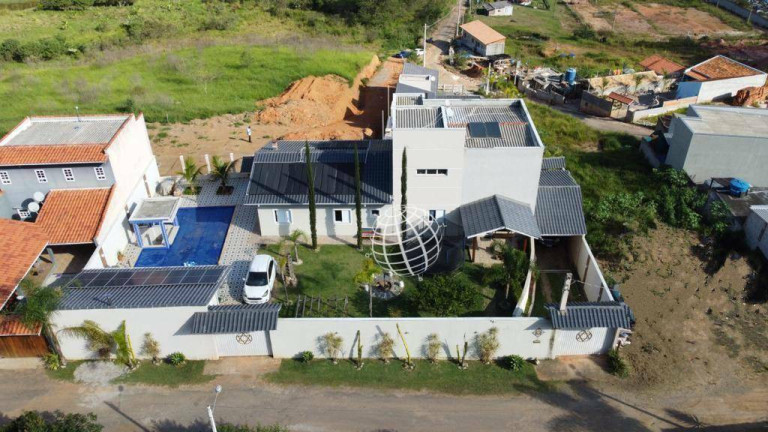 Imagem Casa com 3 Quartos à Venda, 844 m² em Centro - Piracaia
