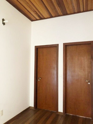 Imagem Casa com 3 Quartos à Venda, 316 m² em Granja Caiapiá - Cotia Imagem Casa com 3 Quartos à Venda, 316 m² em Granja Caiapiá - Cotia