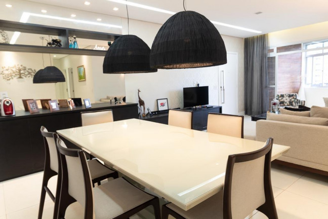 Apartamento com 3 Quartos à Venda, 135 m² em Cocó - Fortaleza