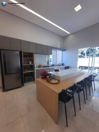 Imagem Casa com 3 Quartos à Venda, 720 m² em Santana Do Paraíso Imagem Casa com 3 Quartos à Venda, 720 m² em Santana Do Paraíso