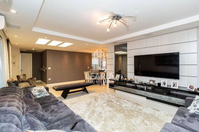 Imagem Casa com 4 Quartos à Venda, 600 m² em Boqueirão - Curitiba Imagem Casa com 4 Quartos à Venda, 600 m² em Boqueirão - Curitiba