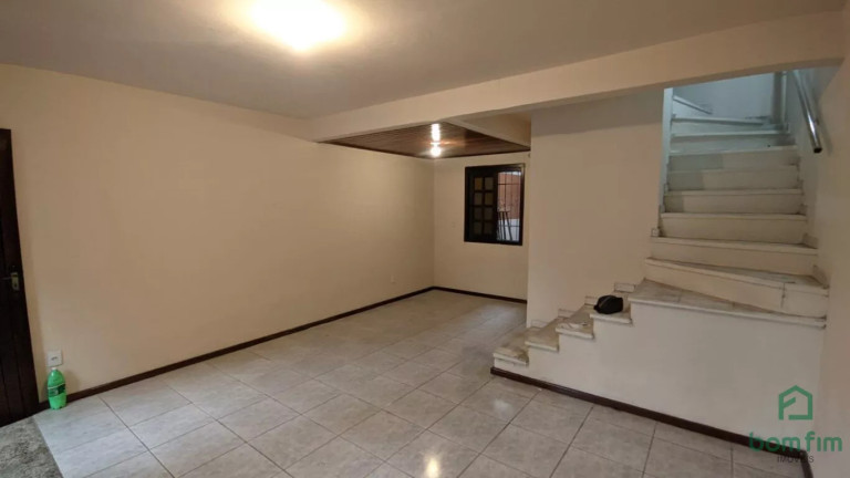 Imagem Casa com 3 Quartos para Alugar, 152 m² em Menino Deus - Porto Alegre Imagem Casa com 3 Quartos para Alugar, 152 m² em Menino Deus - Porto Alegre
