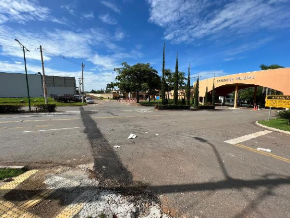 Casa com 4 Quartos à Venda, 370 m² em Jardins Madri - Goiania