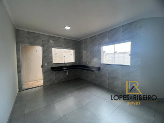 Casa com 3 Quartos à Venda,  em Jardim Ouro Verde - Botucatu