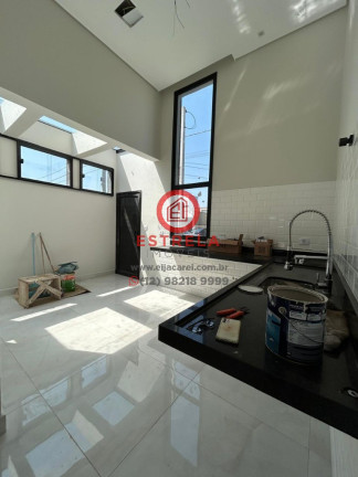 Imagem Casa com 3 Quartos à Venda, 122 m² em Jardim Jacinto - Jacareí Imagem Casa com 3 Quartos à Venda, 122 m² em Jardim Jacinto - Jacareí