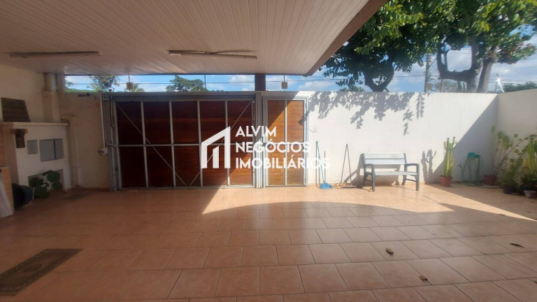 Imagem Casa com 4 Quartos à Venda, 240 m² em Jardim Satélite - São José Dos Campos