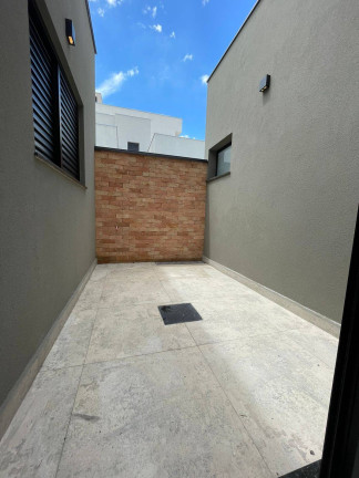 Imagem Casa de Condomínio com 3 Quartos à Venda, em Horto Florestal - Sorocaba Imagem Casa de Condomínio com 3 Quartos à Venda, em Horto Florestal - Sorocaba