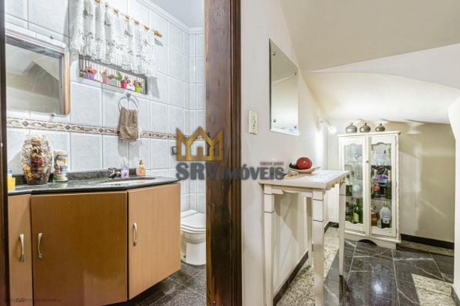 Imagem Sobrado com 3 Quartos à Venda, 262 m² em água Verde - Curitiba