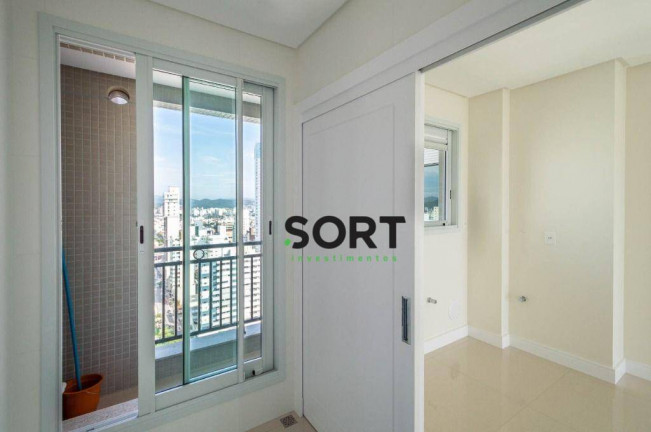 Imagem Apartamento com 4 Quartos à Venda, 146 m² em Centro - Balneário Camboriú Imagem Apartamento com 4 Quartos à Venda, 146 m² em Centro - Balneário Camboriú