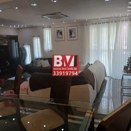 Imagem Casa com 4 Quartos à Venda, 450 m² em Vila Da Penha - Rio De Janeiro
