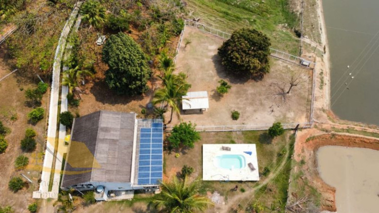 Imagem Chácara com 5 Quartos à Venda, 250 m²
