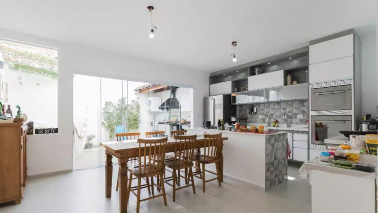 Imagem Casa com 2 Quartos à Venda, 130 m² em Vila Firmiano Pinto - São Paulo Imagem Casa com 2 Quartos à Venda, 130 m² em Vila Firmiano Pinto - São Paulo