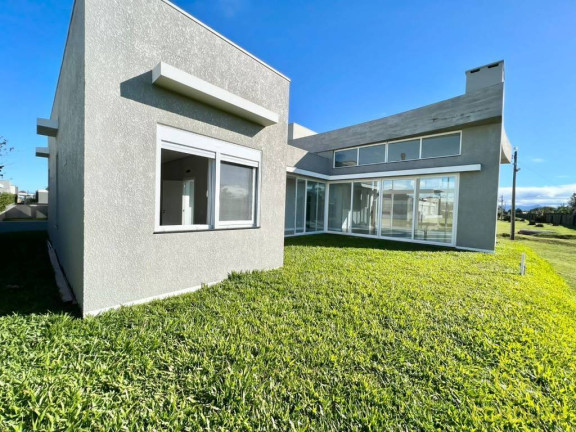 Imagem Casa de Condomínio com 3 Quartos à Venda, 190 m² em Zona Nova - Capão Da Canoa