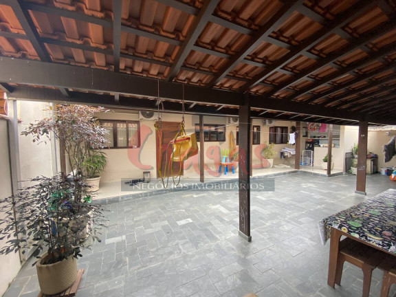 Imagem Sobrado com 5 Quartos à Venda, 360 m² em Pontal De Santa Marina - Caraguatatuba Imagem Sobrado com 5 Quartos à Venda, 360 m² em Pontal De Santa Marina - Caraguatatuba