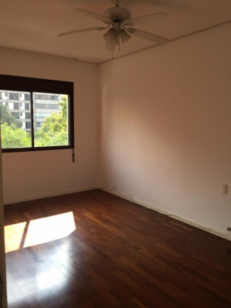 Imagem Imóvel com 3 Quartos à Venda, 285 m² em Vila Nova Conceição - São Paulo Imagem Imóvel com 3 Quartos à Venda, 285 m² em Vila Nova Conceição - São Paulo