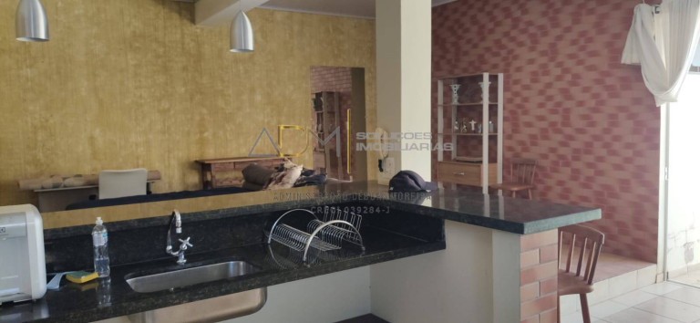 Imagem Casa com 3 Quartos à Venda, 330 m² em Jardim Flamboyant - Botucatu