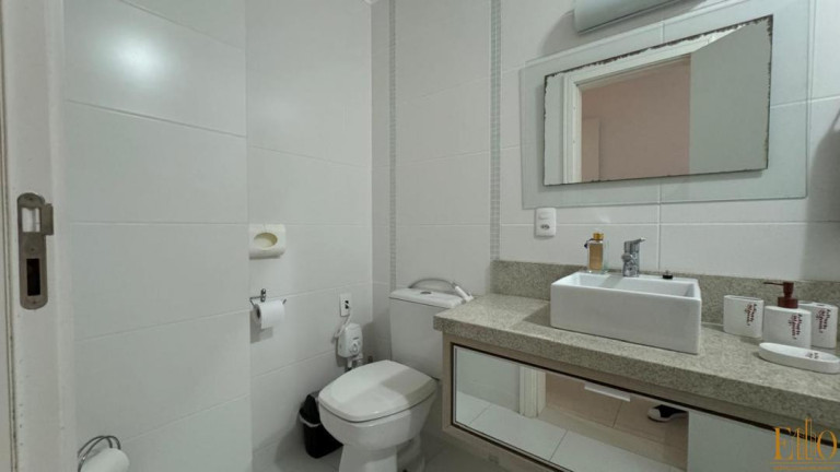 Imagem Apartamento com 4 Quartos à Venda, 193 m² em Meia Praia - Itapema