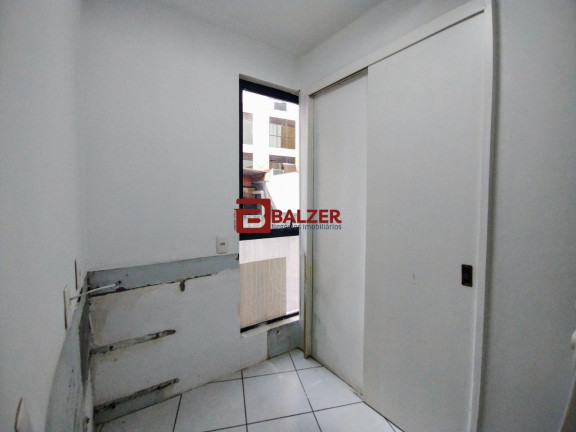 Imagem Sala Comercial à Venda, 78 m² em Centro - Florianópolis Imagem Sala Comercial à Venda, 78 m² em Centro - Florianópolis