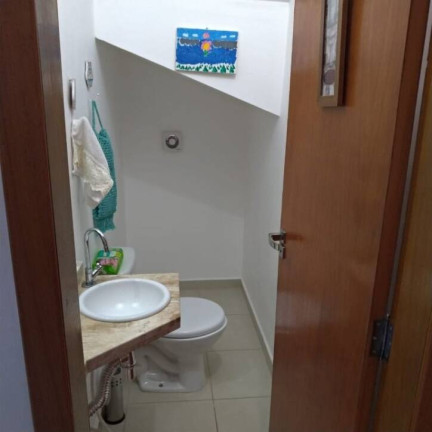 Imagem Sobrado com 3 Quartos à Venda, 100 m² em Vila Areao - Taubaté
