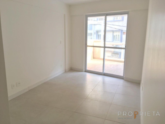 Imagem Apartamento com 3 Quartos à Venda, em Lagoa - Rio De Janeiro Imagem Apartamento com 3 Quartos à Venda, em Lagoa - Rio De Janeiro