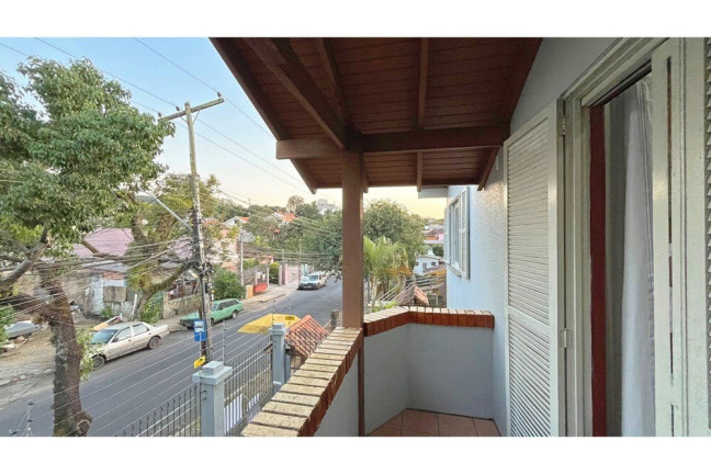 Imagem Casa com 3 Quartos à Venda, 97 m² em Tristeza - Porto Alegre
