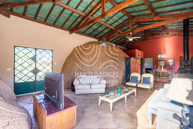 Imagem Chácara com 4 Quartos à Venda, 274 m² em Santa Eliza - Itupeva