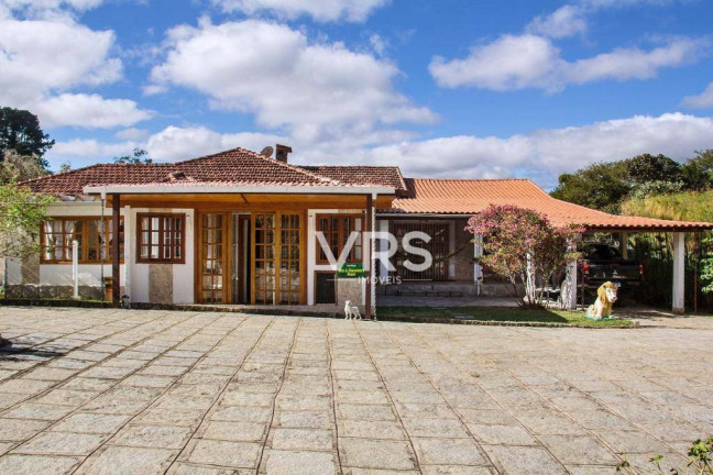 Imagem Casa com 16 Quartos à Venda, 1.800 m² em Iucas - Teresópolis Imagem Casa com 16 Quartos à Venda, 1.800 m² em Iucas - Teresópolis