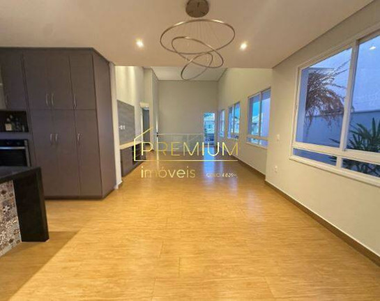Casa com 3 Quartos à Venda, 250 m² em Engordadouro - Jundiaí