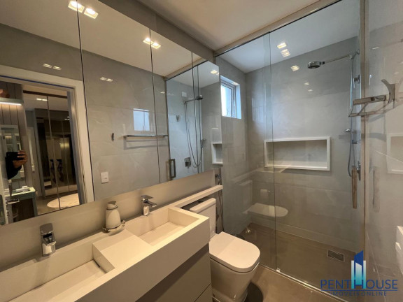 Imagem Apartamento com 3 Quartos à Venda, 190 m² em Pioneiros - Balneário Camboriú