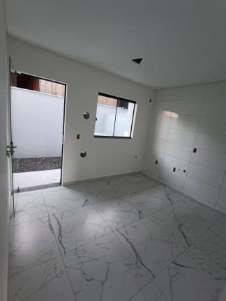 Imagem Casa com 2 Quartos à Venda, 64 m² em Boehmerwald - Joinville