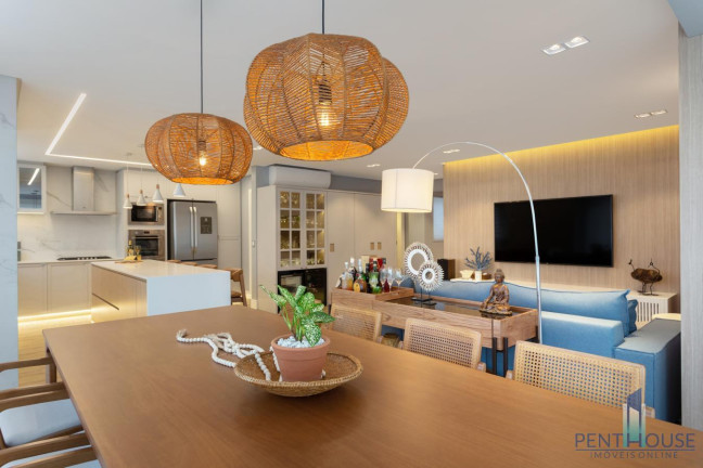 Imagem Apartamento com 3 Quartos à Venda, 130 m² em Centro - Balneário Camboriú