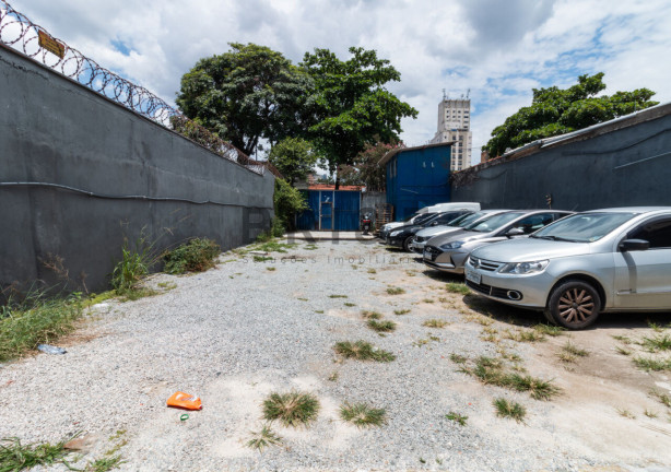 Imagem Terreno à Venda ou Locação, 300 m² em Brooklin  - São Paulo