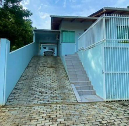 Imagem Casa com 3 Quartos à Venda, 124 m² em Jardim América - Fraiburgo