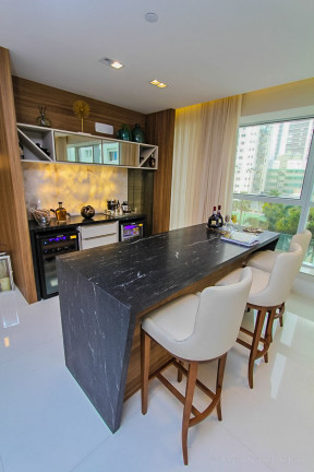 Imagem Apartamento com 4 Quartos à Venda, 300 m² em Centro - Balneário Camboriú Imagem Apartamento com 4 Quartos à Venda, 300 m² em Centro - Balneário Camboriú