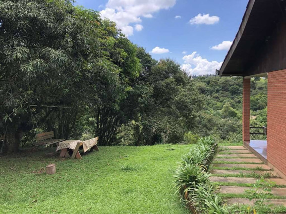 Imagem Casa de Condomínio com 3 Quartos à Venda, em Chácara Dos Lagos - Carapicuíba Imagem Casa de Condomínio com 3 Quartos à Venda, em Chácara Dos Lagos - Carapicuíba