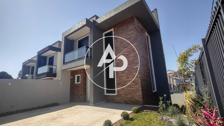 Sobrado com 3 Quartos à Venda, 162 m² em Orfãs - Ponta Grossa