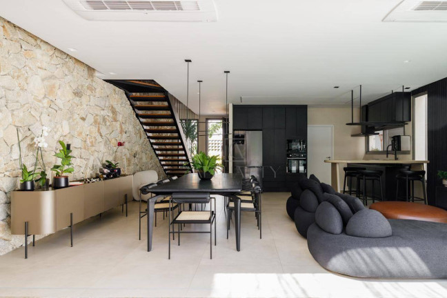 Casa com 2 Quartos à Venda, 237 m² em  Alphaville - Santana De Parnaíba