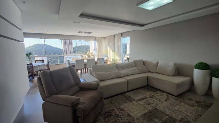 Imagem Apartamento com 3 Quartos à Venda, 236 m² em Pioneiros - Balneário Camboriú Imagem Apartamento com 3 Quartos à Venda, 236 m² em Pioneiros - Balneário Camboriú