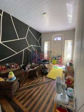 Imagem Casa com 4 Quartos para Alugar, 200 m² em Nazare - Belém