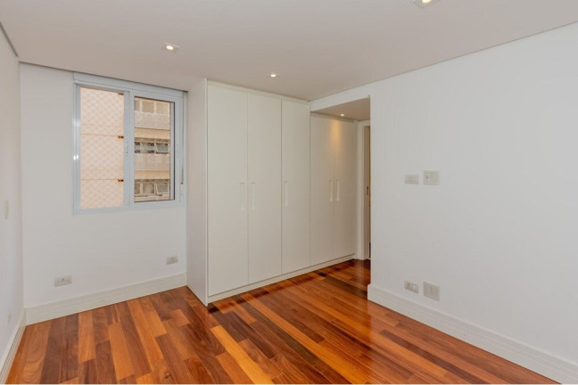 Imagem Apartamento com 3 Quartos à Venda, 138 m² em Itaim Bibi - São Paulo Imagem Apartamento com 3 Quartos à Venda, 138 m² em Itaim Bibi - São Paulo