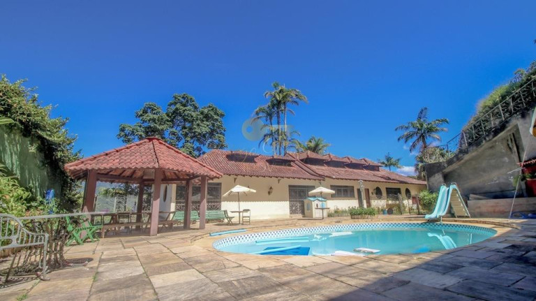 Casa com 4 Quartos à Venda, 228 m² em Quinta Da Barra - Teresópolis
