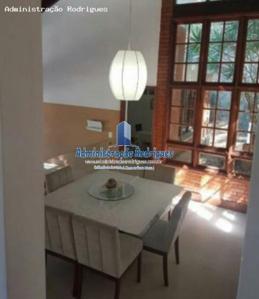 Imagem Casa com 4 Quartos à Venda, 352 m² em Itaipu - Niterói