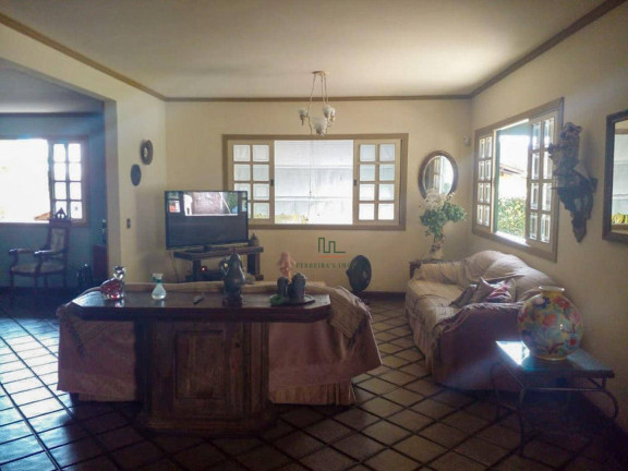 Casa com 3 Quartos à Venda, 351 m² em Badu - Niterói