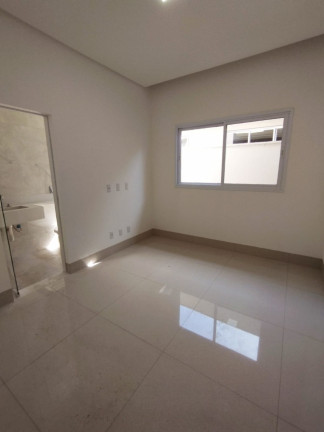 Imagem Casa de Condomínio com 4 Quartos à Venda, 377 m² em Jardins Lisboa - Goiânia