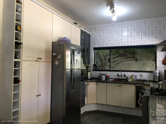 Imagem Casa com 6 Quartos à Venda, 264 m² em Jardim Das Nações - Taubaté