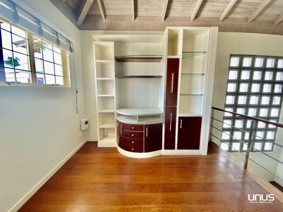 Imagem Casa com 5 Quartos à Venda, 408 m² em Coqueiros - Florianópolis Imagem Casa com 5 Quartos à Venda, 408 m² em Coqueiros - Florianópolis