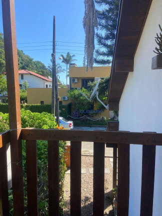 Imagem Sobrado com 3 Quartos à Venda, 292 m² em Centro - Penha Imagem Sobrado com 3 Quartos à Venda, 292 m² em Centro - Penha